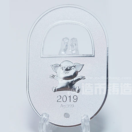 憨狀可掬，生肖豬年紀(jì)念金銀幣